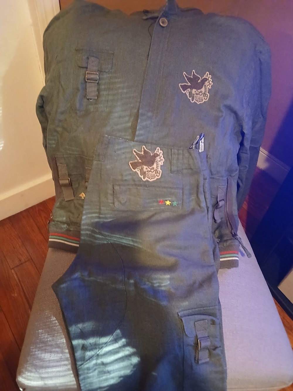 Lrg Olive Green Men's Cargo Suit with Patch Details